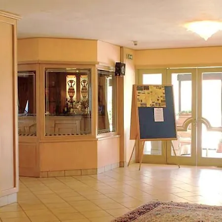 Antico Colle Toscano Resort 4*