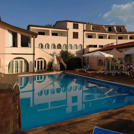 Antico Colle Toscano Resort 4*